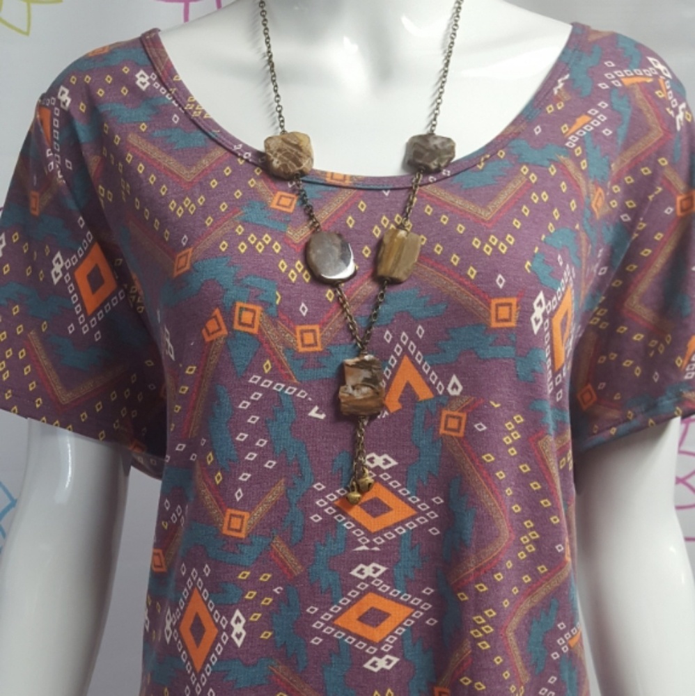 Lularoe classic tee